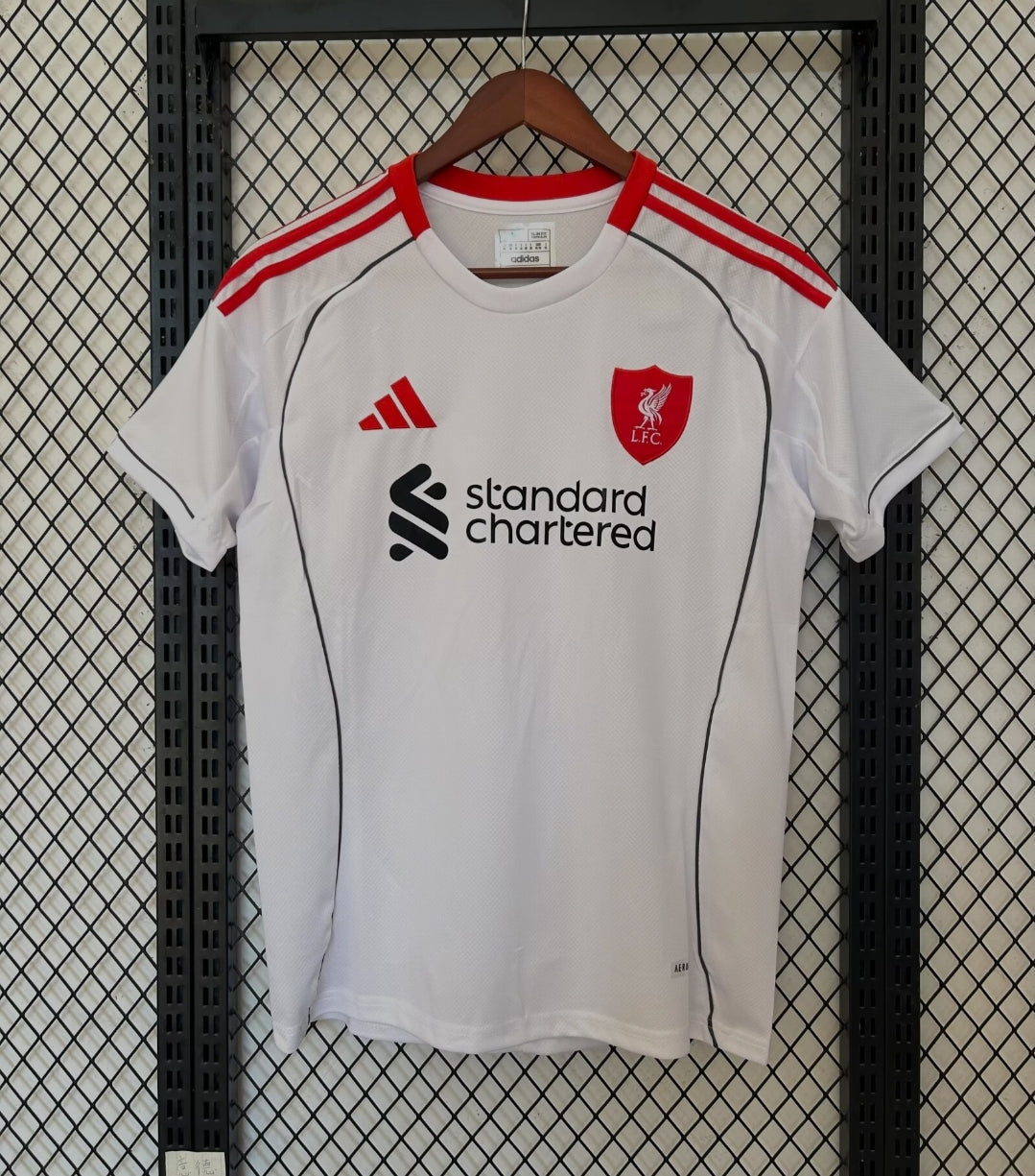 Liverpool Extérieur 2025-2026