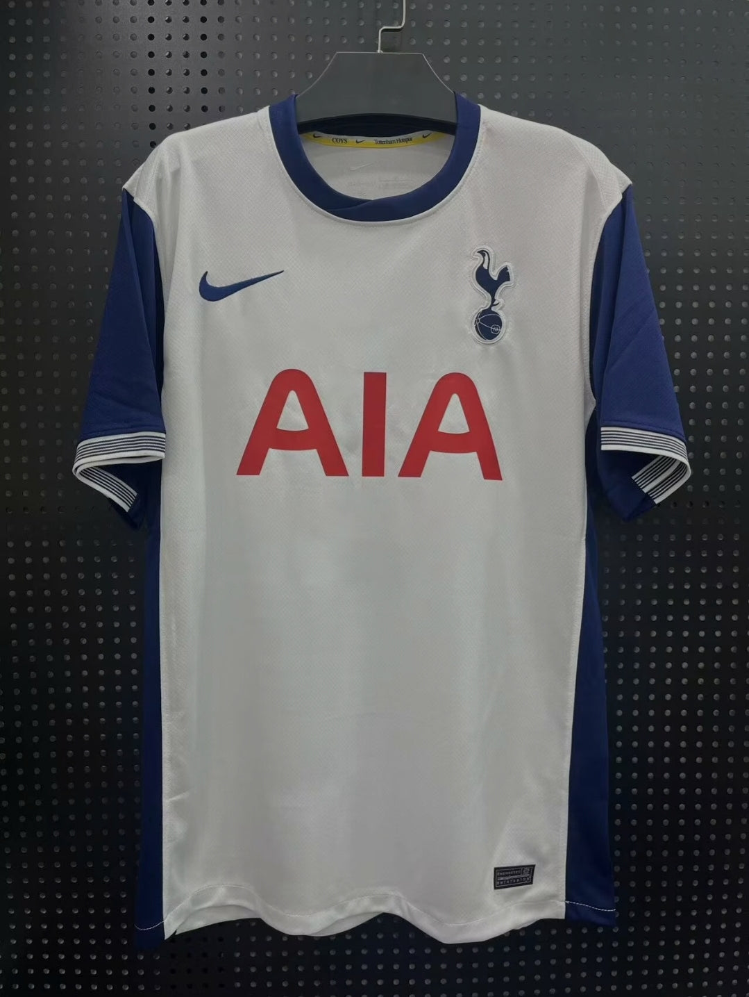 Tottenham Domicile 2024-2025